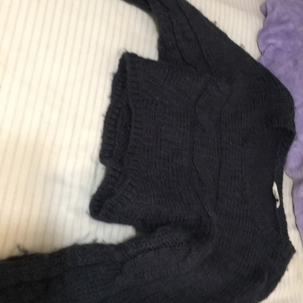 Cropped sweater